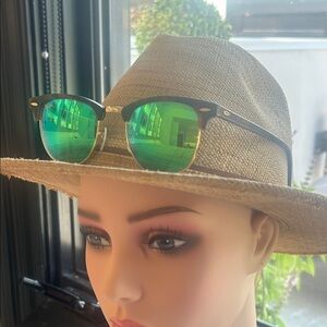 Ray-Ban Green Lens Sunglasses with Tan Hat